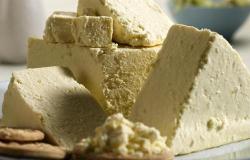 Crumbly White Stilton Cheese